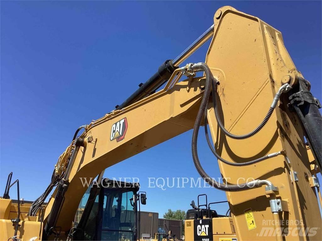 CAT 335 Koparki gąsienicowe