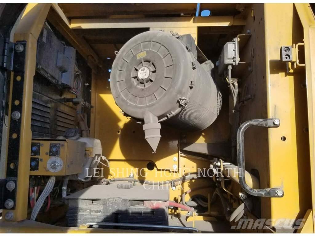 CAT 336D2 Koparki gąsienicowe