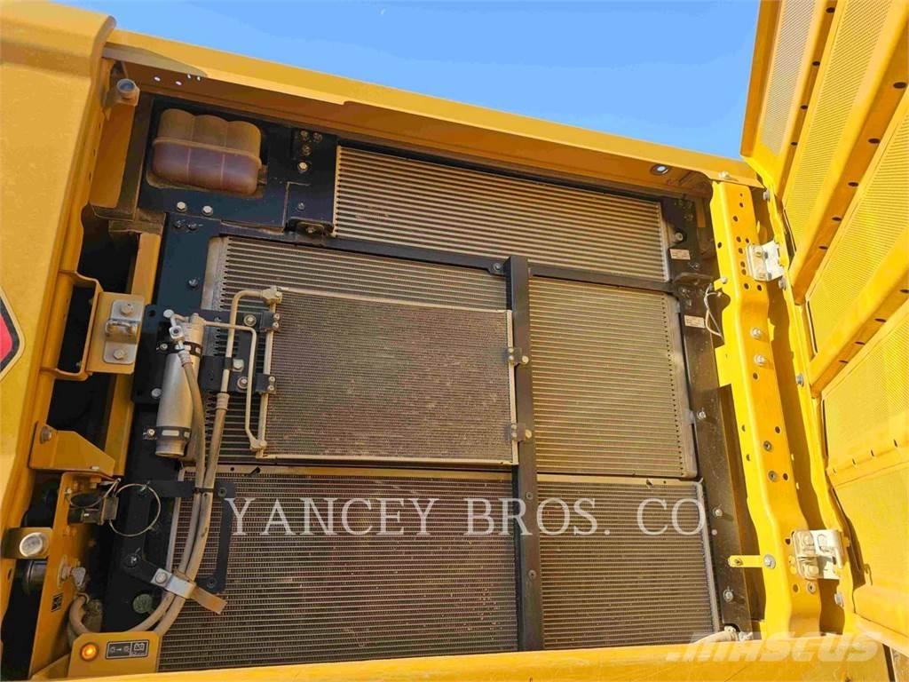 CAT 34008 Koparki gąsienicowe
