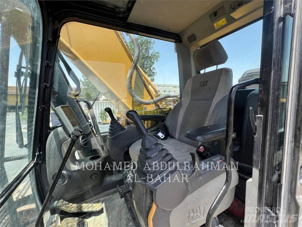 CAT 340D2L Koparki gąsienicowe