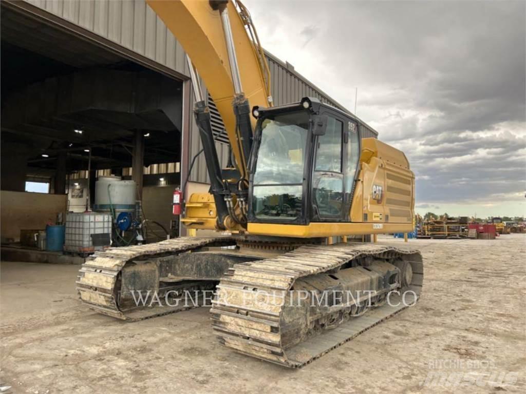CAT 352 Koparki gąsienicowe