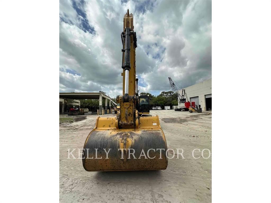 CAT 352 Koparki gąsienicowe