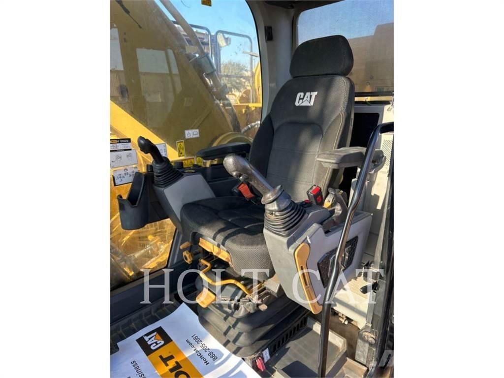 CAT 352 11 Koparki gąsienicowe