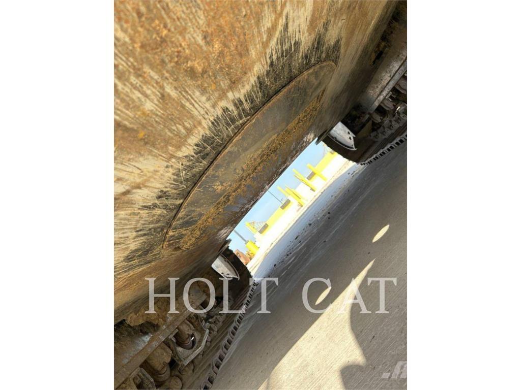 CAT 352 11 Koparki gąsienicowe