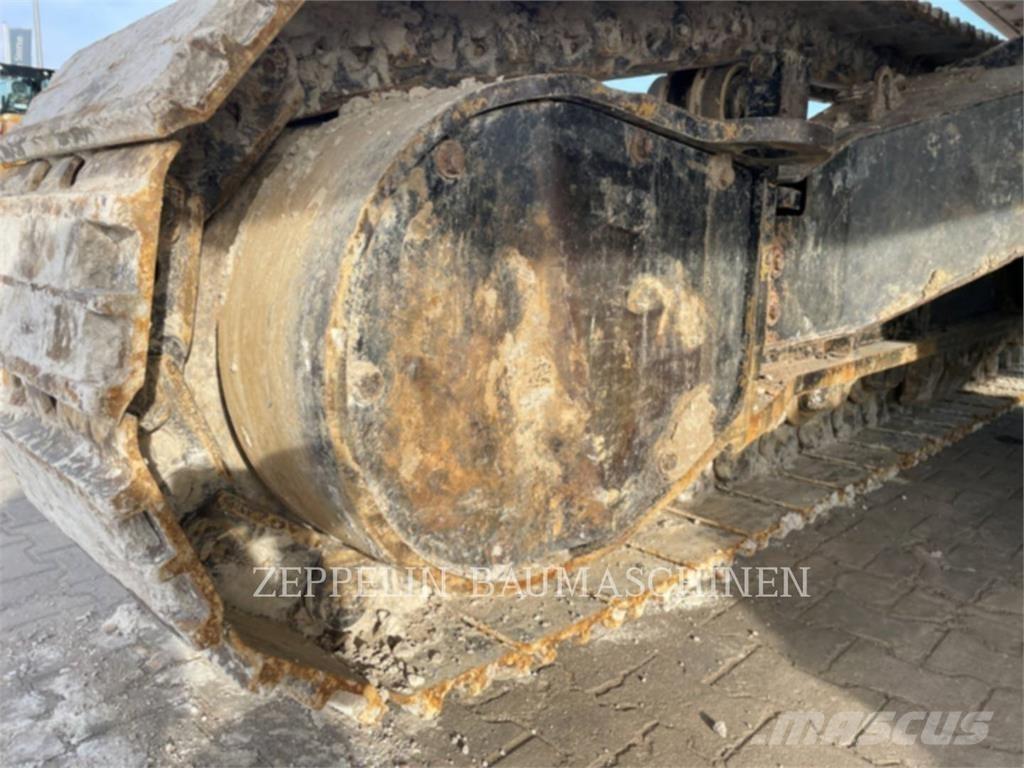 CAT 352FL Koparki gąsienicowe