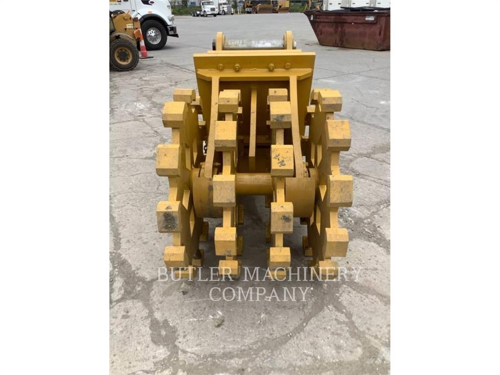 CAT 36 COMPACTOR WHEEL Maszyny budowlane - Inne