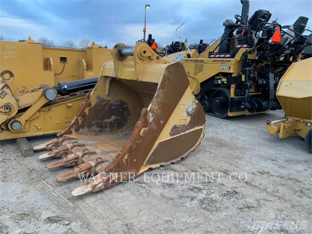 CAT 374 Koparki gąsienicowe