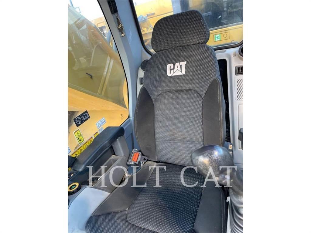 CAT 374 Koparki gąsienicowe