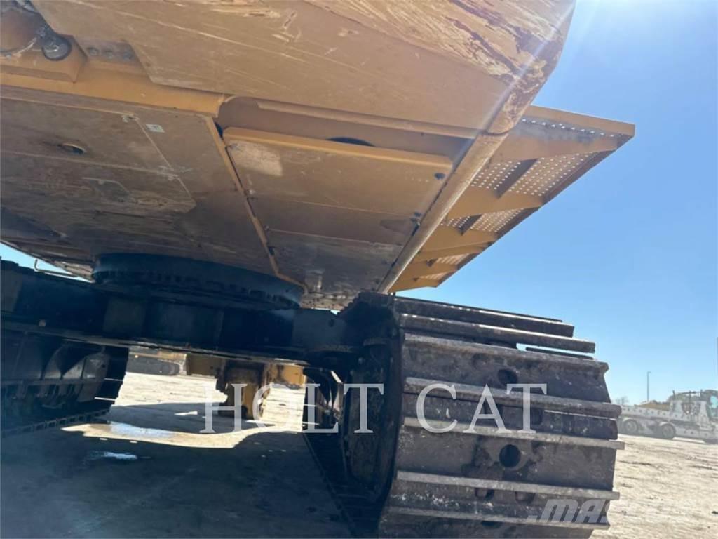 CAT 374 Koparki gąsienicowe