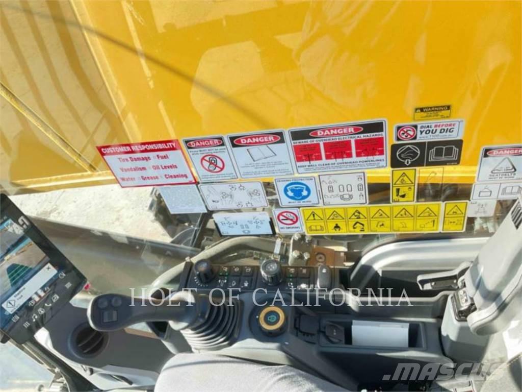 CAT 374 2D Koparki gąsienicowe