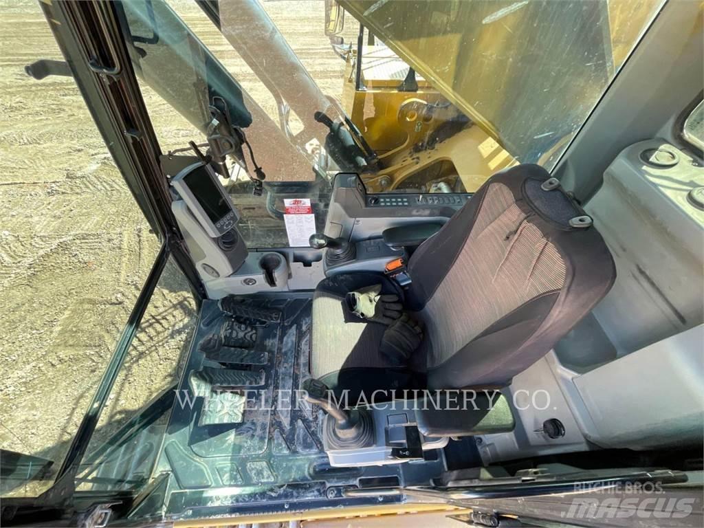 CAT 374F Koparki gąsienicowe