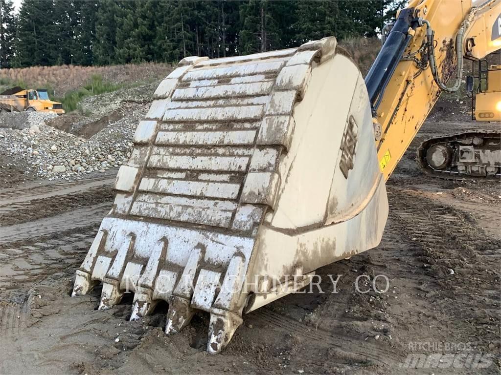 CAT 390F Koparki gąsienicowe