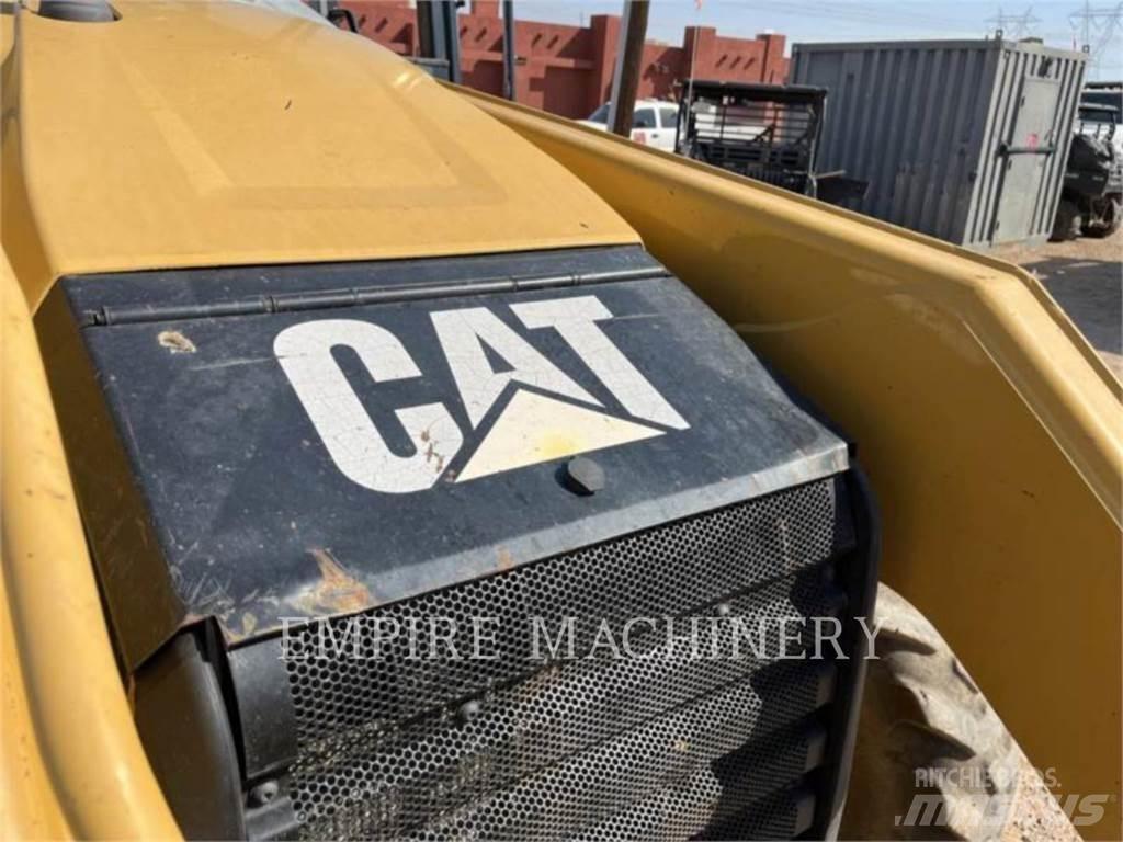 CAT 415F2 IL Ładowarki kołowe