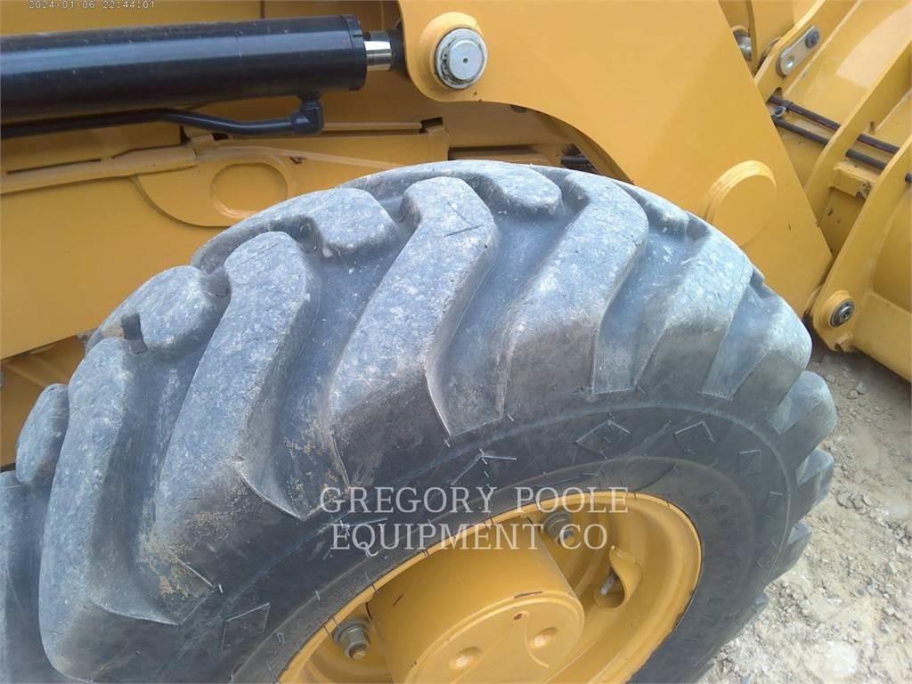 CAT 420-07 Koparko-ładowarki
