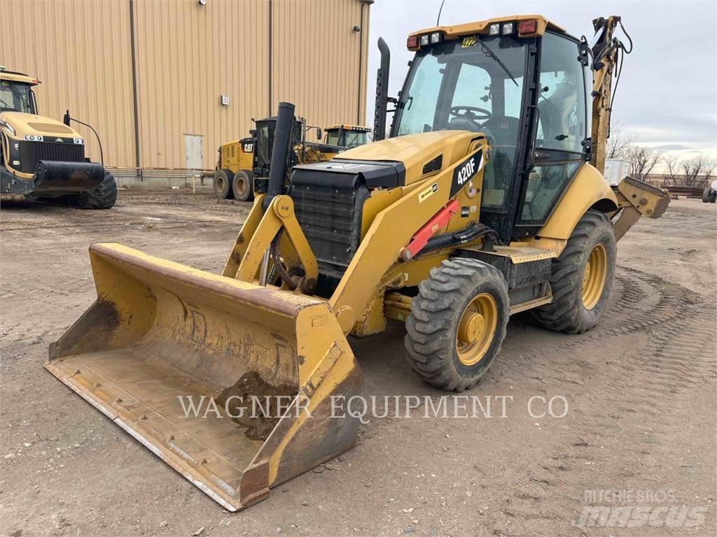 CAT 420F 4WDE Koparko-ładowarki