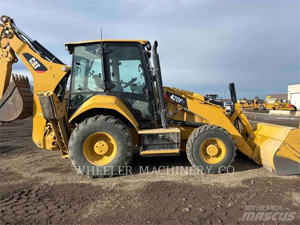 CAT 420F2 Koparko-ładowarki