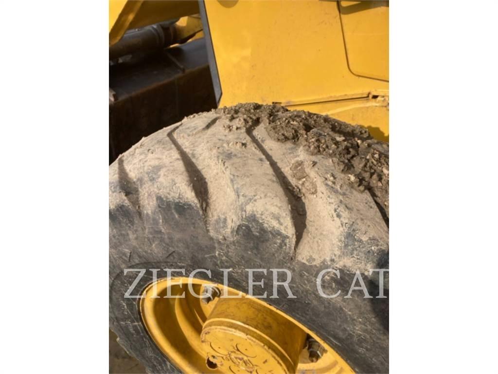 CAT 420F2 Koparko-ładowarki