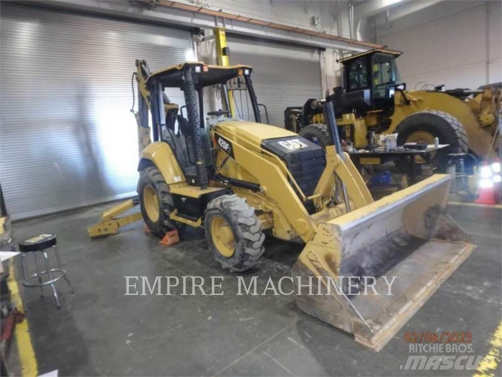 CAT 420F2 4EO Koparko-ładowarki