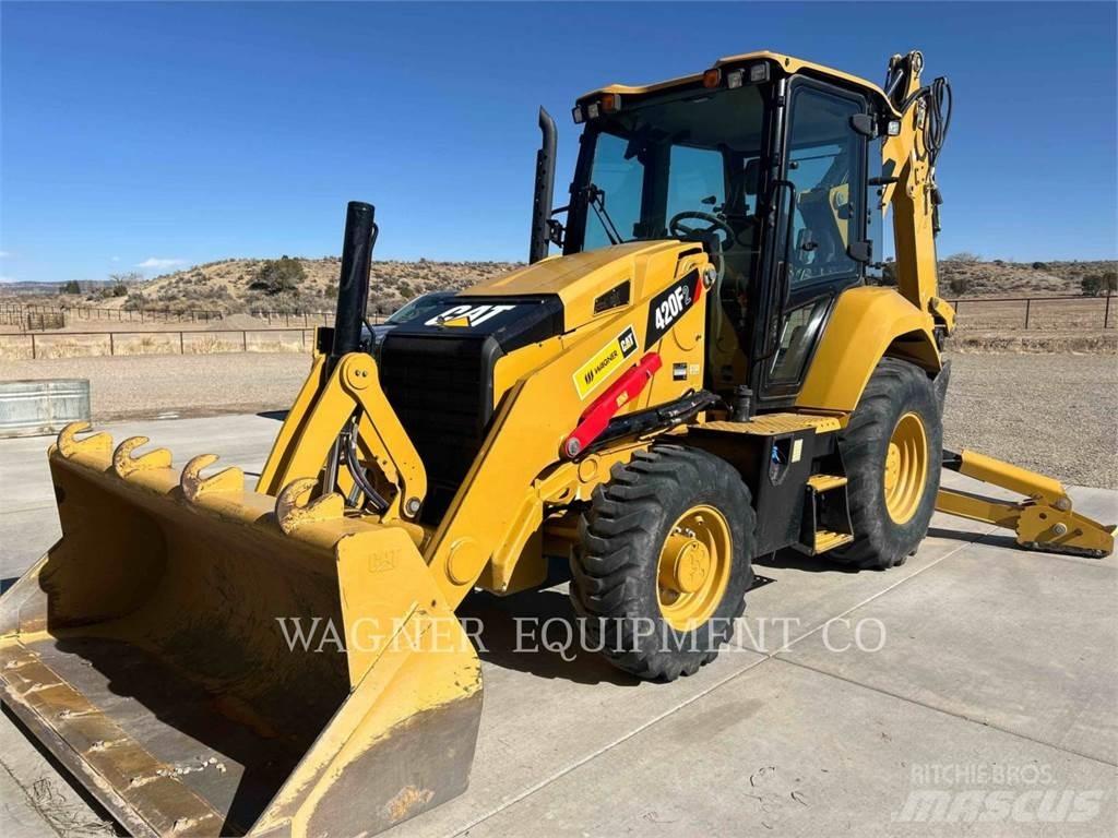 CAT 420F2 4WDE Koparko-ładowarki
