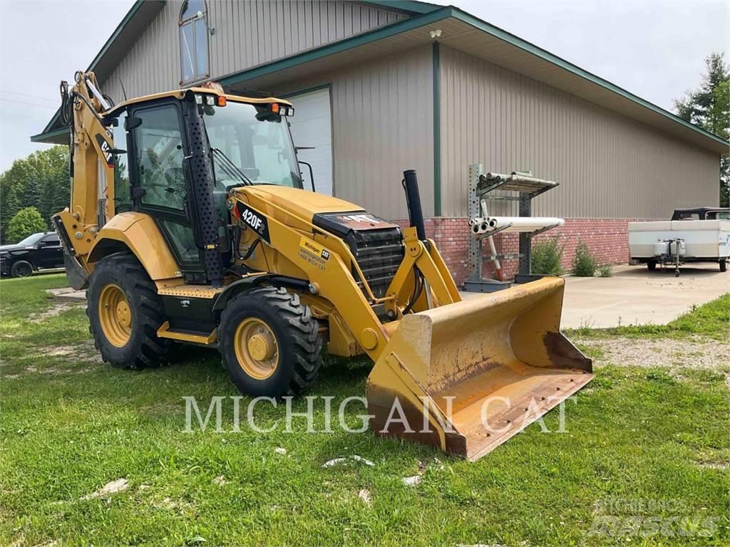 CAT 420F2 APR Koparko-ładowarki