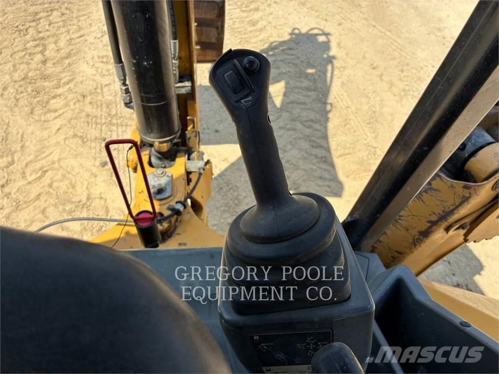 CAT 420F2IT Koparko-ładowarki