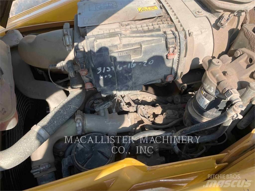 CAT 420F2ST Koparko-ładowarki