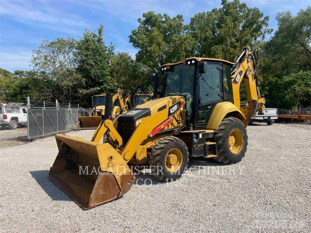 CAT 420F2ST Koparko-ładowarki