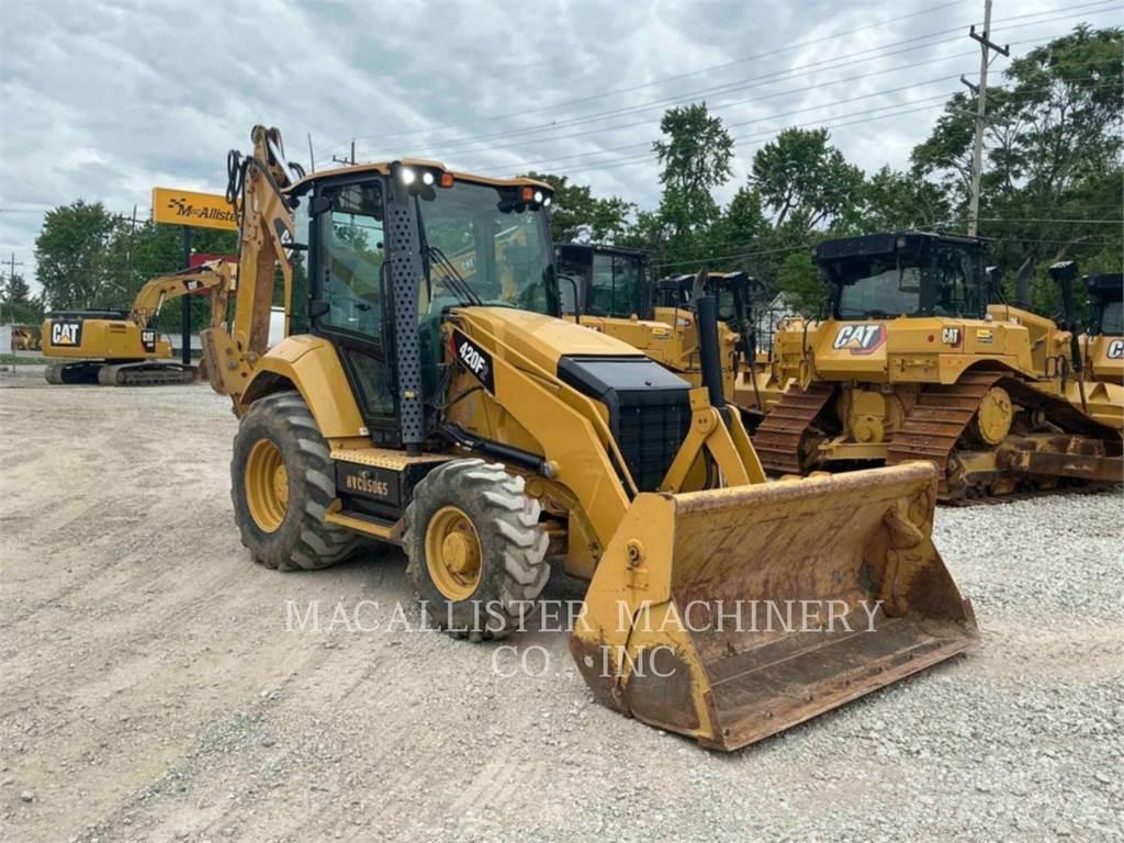 CAT 420F2ST Koparko-ładowarki