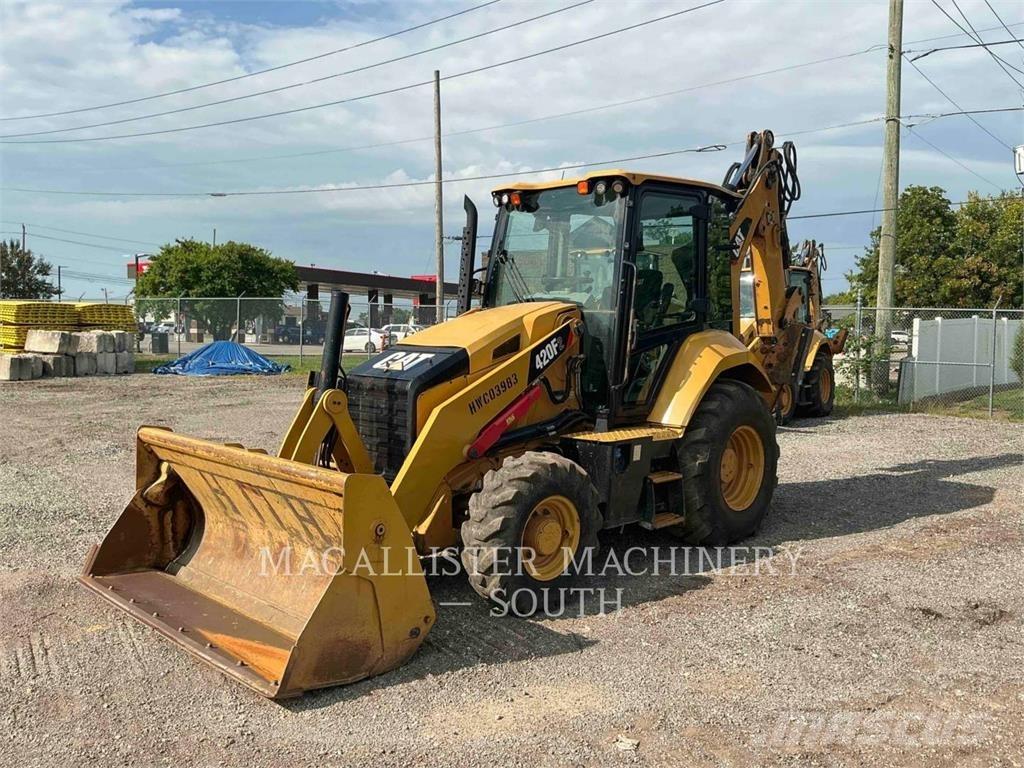 CAT 420F2ST Koparko-ładowarki