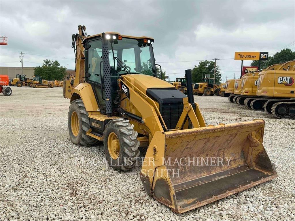 CAT 420F2ST Koparko-ładowarki
