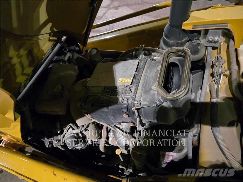 CAT 430 07A Koparko-ładowarki