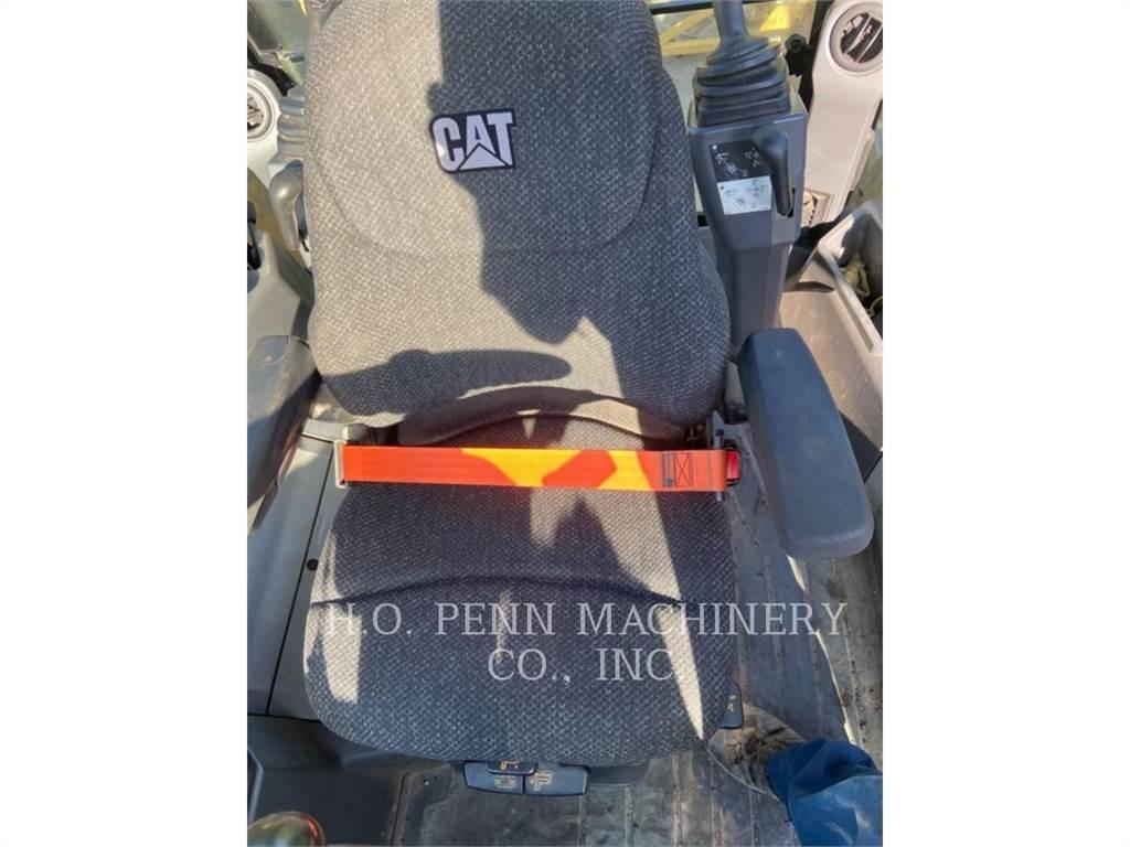 CAT 430F2ST Koparko-ładowarki