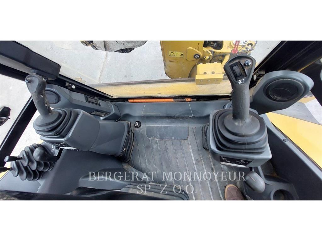 CAT 432F2 Koparko-ładowarki