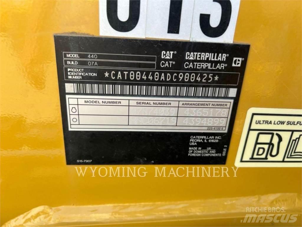 CAT 440 Koparko-ładowarki