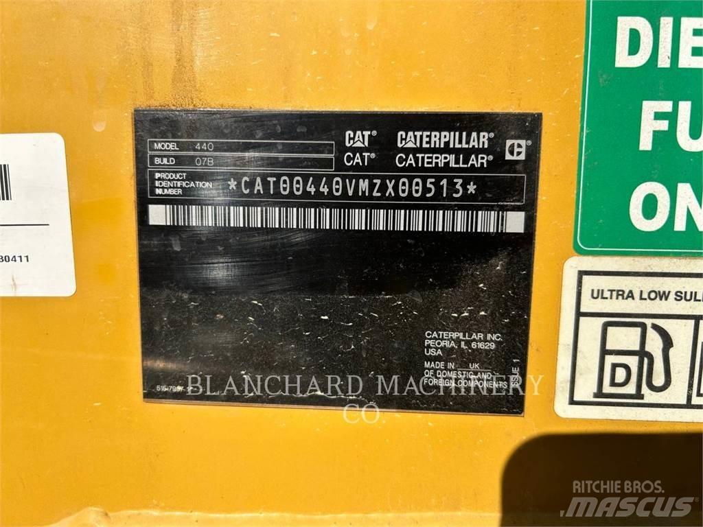 CAT 440 Koparko-ładowarki