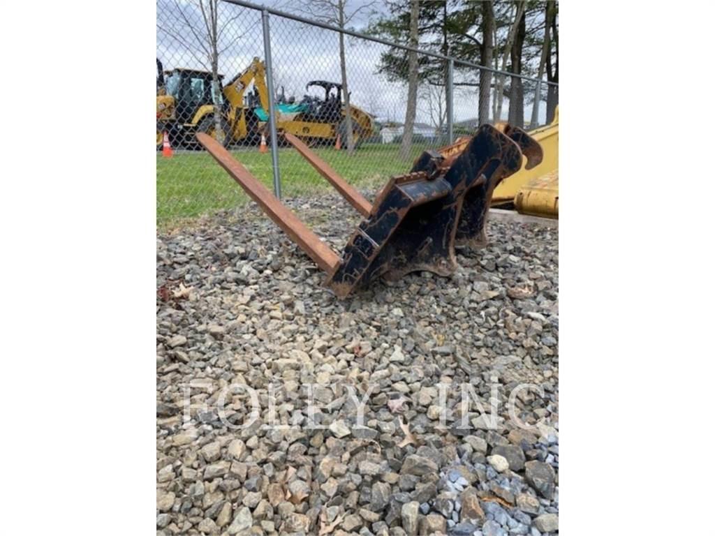CAT 48 PALLET FORKS Widły