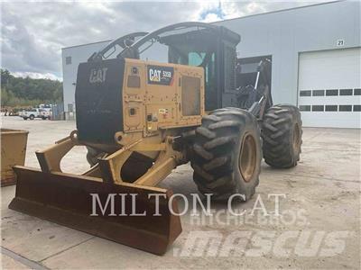 CAT 535D Skidery