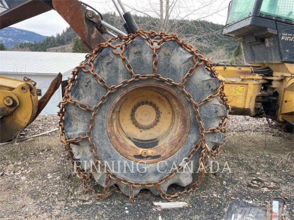 CAT 545C Skidery