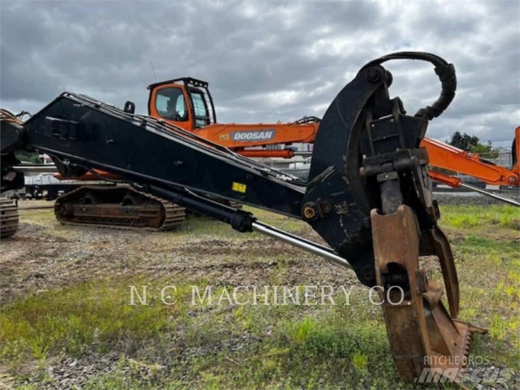CAT 568FM LL Traktory leśne
