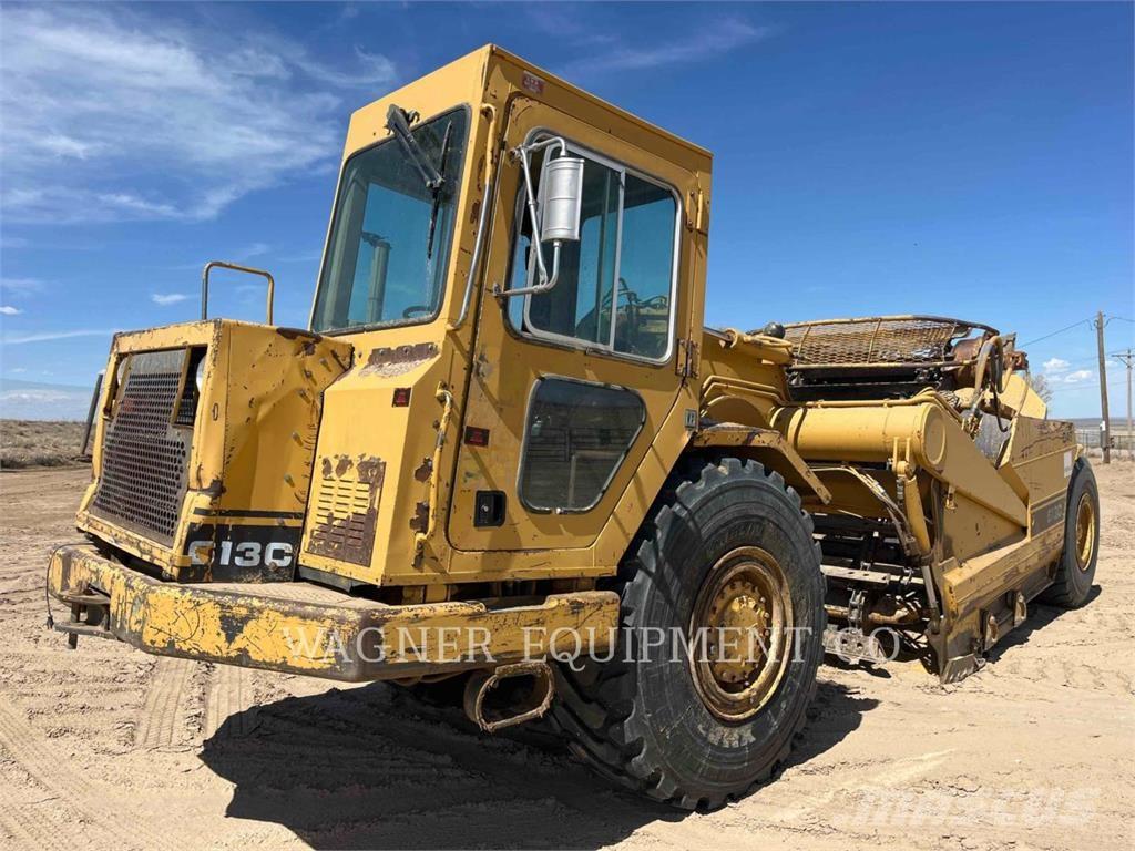 CAT 613C Skrobaki