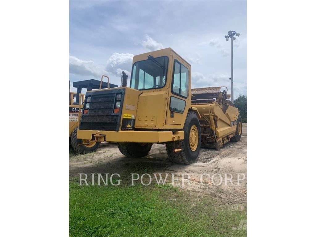 CAT 613C Skrobaki