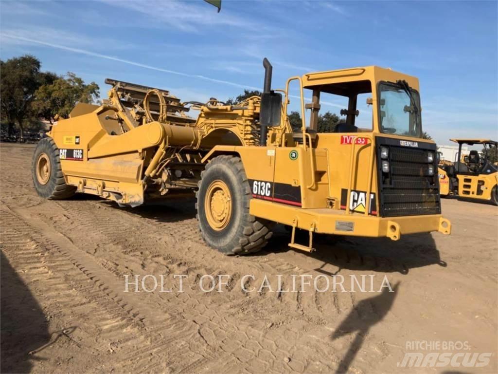 CAT 613C II Skrobaki