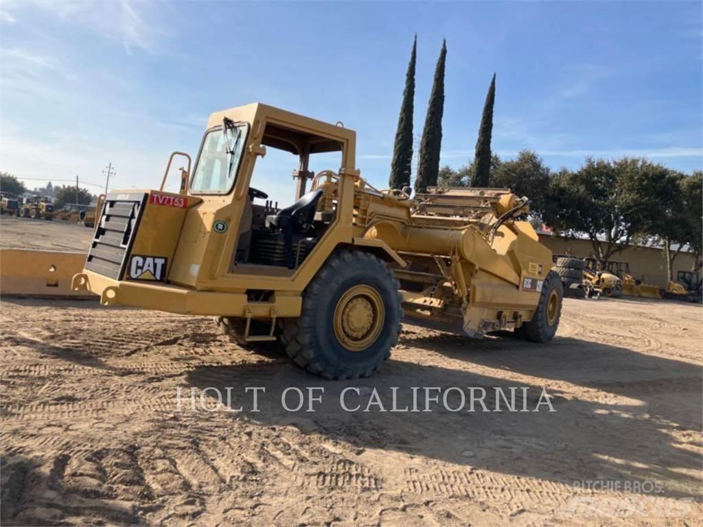 CAT 613C II Skrobaki