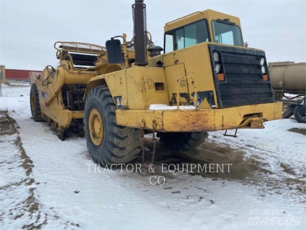 CAT 615C Skrobaki