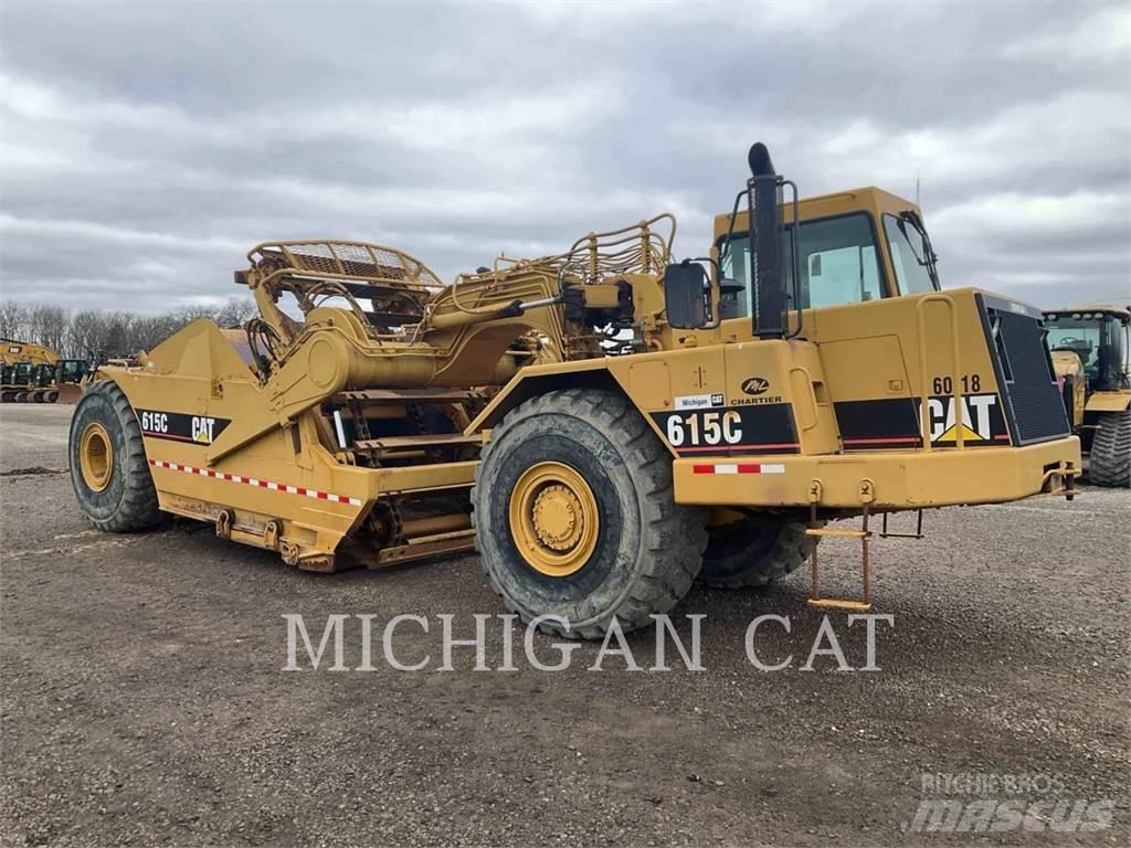 CAT 615C Skrobaki