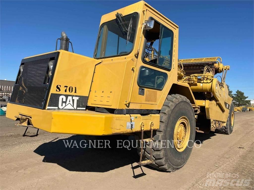 CAT 615C II Skrobaki