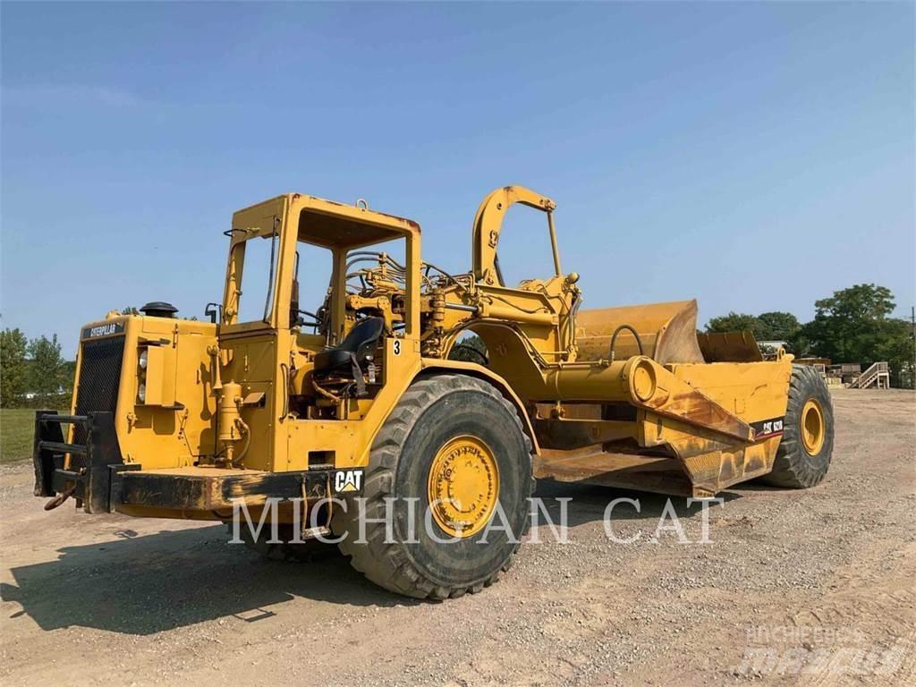 CAT 621 Skrobaki