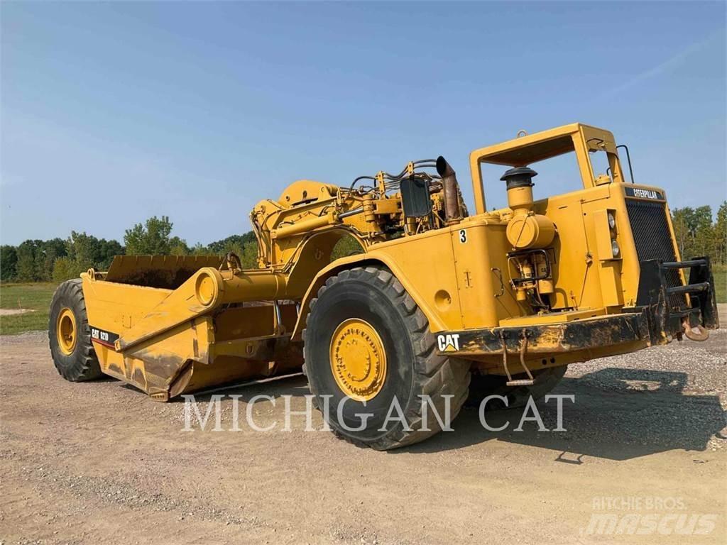 CAT 621 Skrobaki