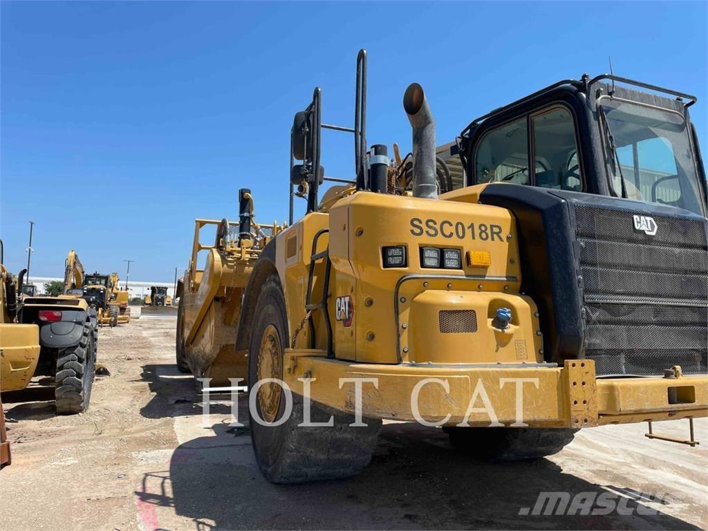 CAT 621 Skrobaki