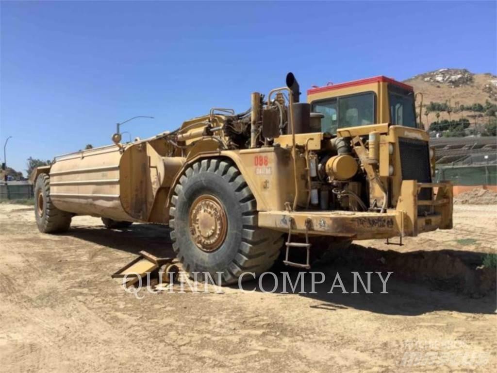 CAT 621F Skrobaki